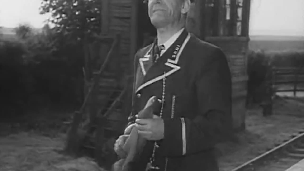 Oh, Mr Porter! Will Hay, Marcel Varnel 1937 , Moore Marriott, Graham Moffatt British comedy film