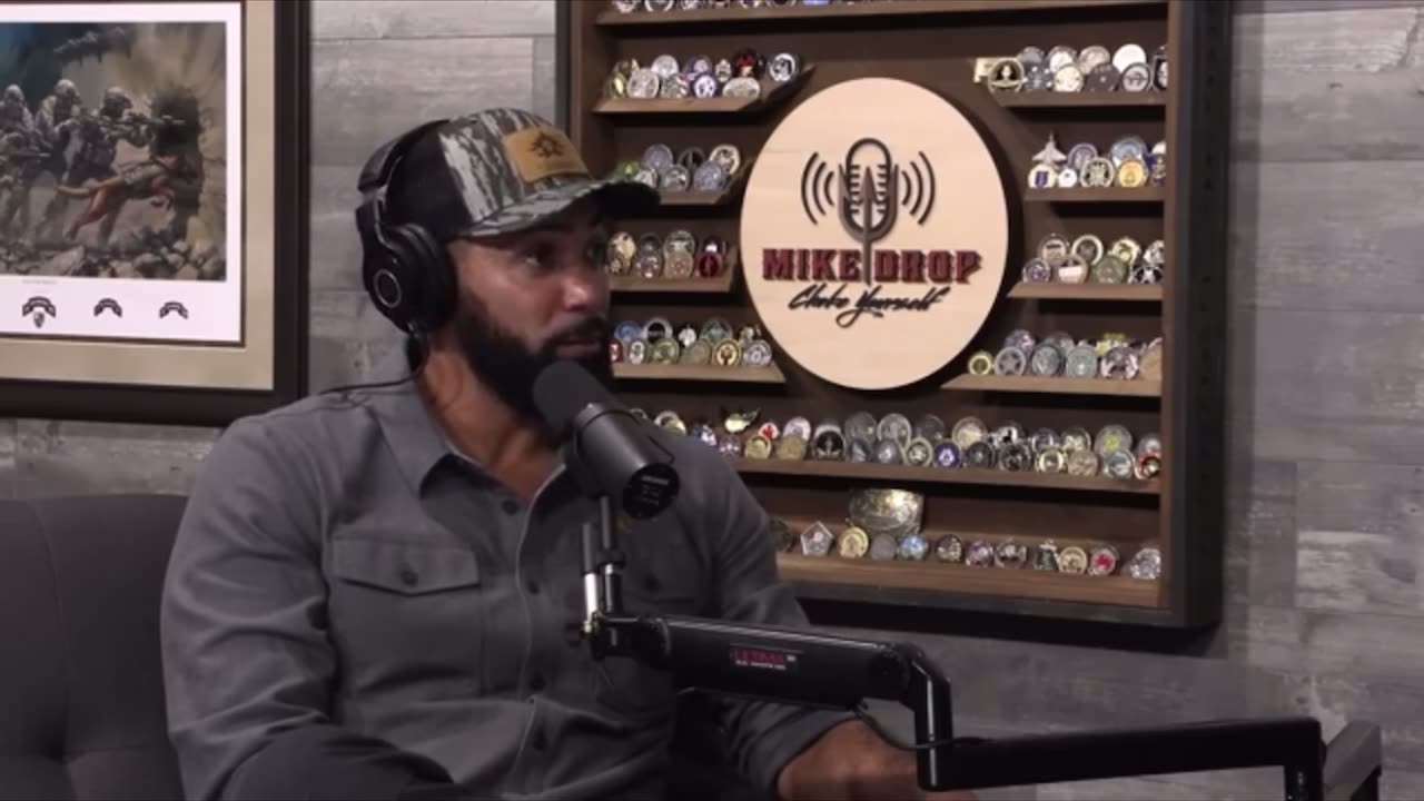 Navy seal speaks out about him and his buddies forced out the military over the vaccine