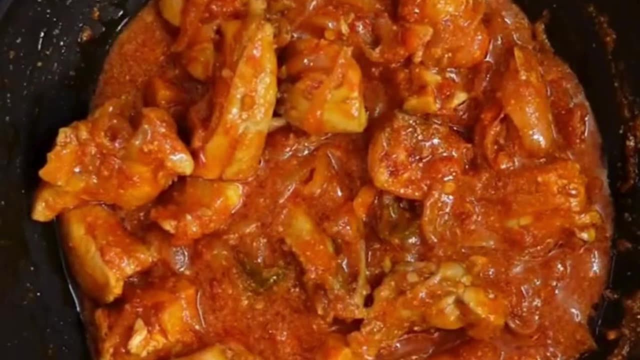 🔥 Must-Try Pakistani Chicken Recipe 🍗 Authentic Flavor with Easy Steps! 🥘