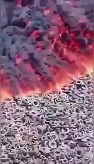 Il più grande cimitero di pneumatici al mondo è in #Kuwait.