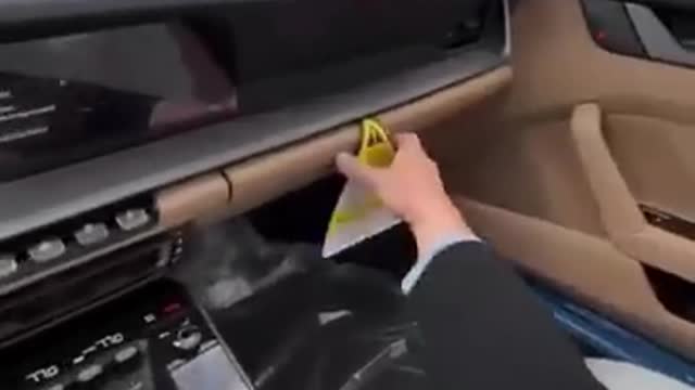 Unboxing your Porsche on the go 😂