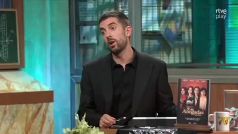 La Revuelta programa 5 Elisabet Casanovas, Irene Escolar, DjMariio y Sandra Carrasco