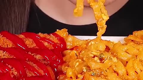 Carbo Fire Noodles, Fried Shrimp #zoeyasmr #zoeymukbang #bigbites #mukbang #asmr #food #먹방 #틱톡푸드 #ca