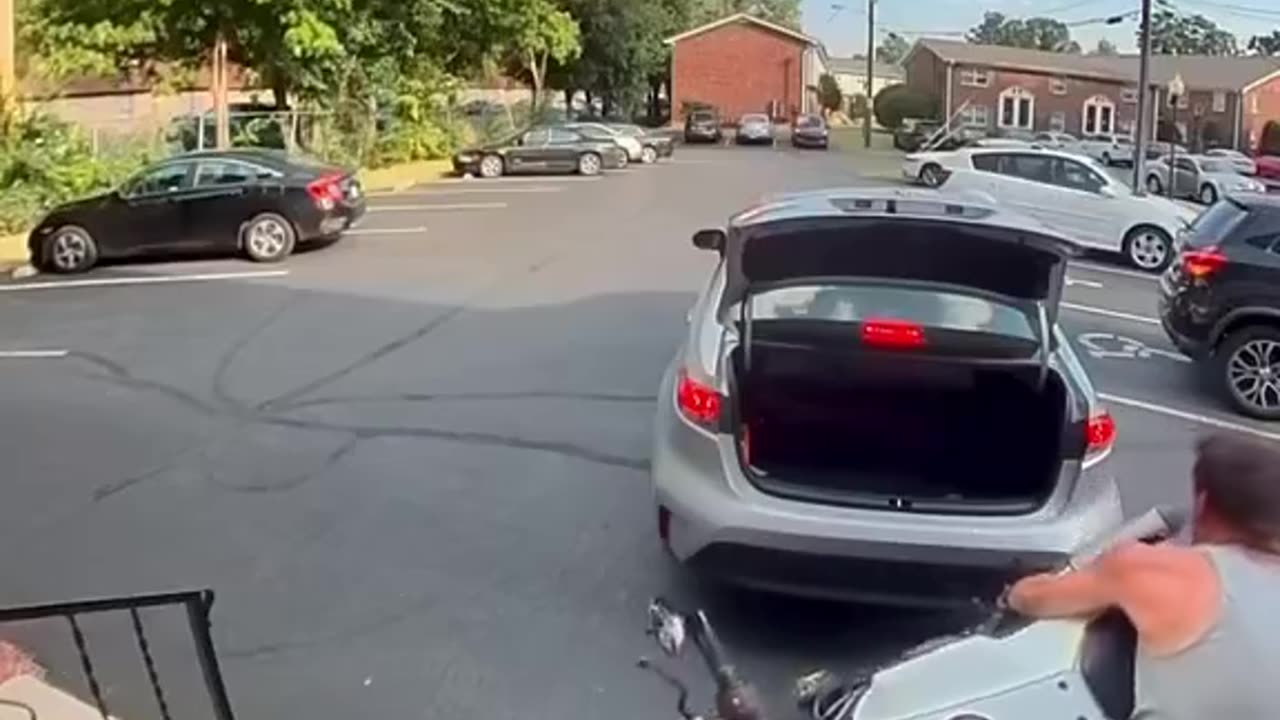 Dummy Tries To Steal Motorcycle