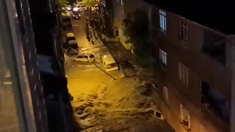 Flash flooding in Istanbul