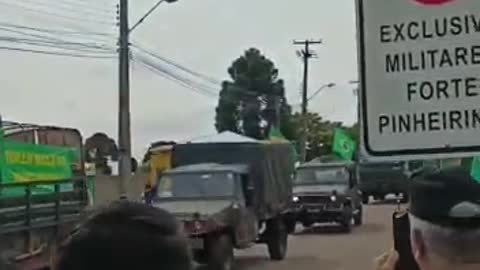 Movimentação do exército pelo Brasil - Curitiba PR 11/11/22