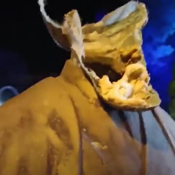 Iranian Protesters Destroy Statue of Ayatollah Khomeini, Founder of the Islamic Republic in Neyshabur