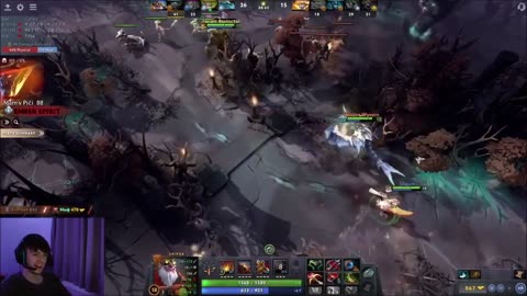 Heat seeker rocket chasing dawnbreaker dota2