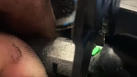 Connect the automobile plug, disassemble and repair parts.