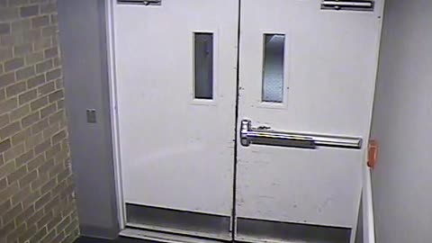 8025FCOB01RearDoorEntranceInterior_2021-01-05_01h00min00s770ms.mp4