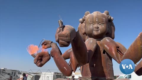 Chinese Artists Bring Art Installations to Burning Man