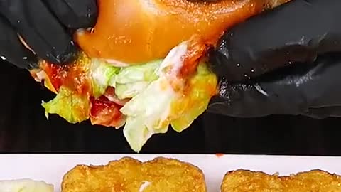 Mcdonalds Burger Chicken Nuggets Cheese Sticks #zoeyasmr #zoeymukbang #bigbites #mukbang #asmr #food