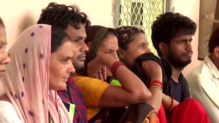 Building fire kills at least 27 in New Delhi