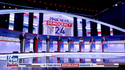 il Donaldo Trumpo @PapiTrumpo THE DEBATE SEEMS FUN!!!😂😂😂