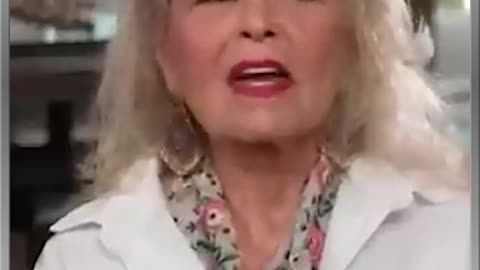Roseanne Describes A Woman