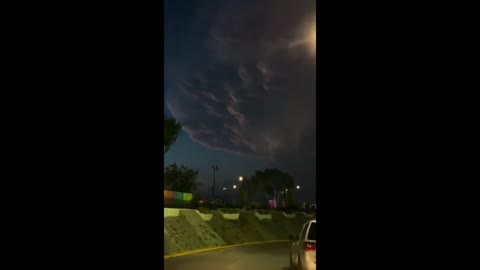 Mind-blowing cloud formation seen in Mexico