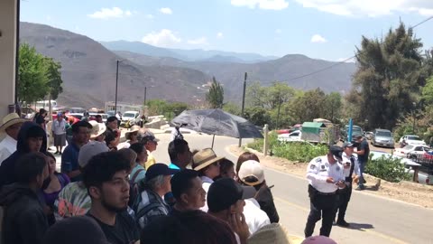 esperando la vicita del Presidente Lopez Obrador