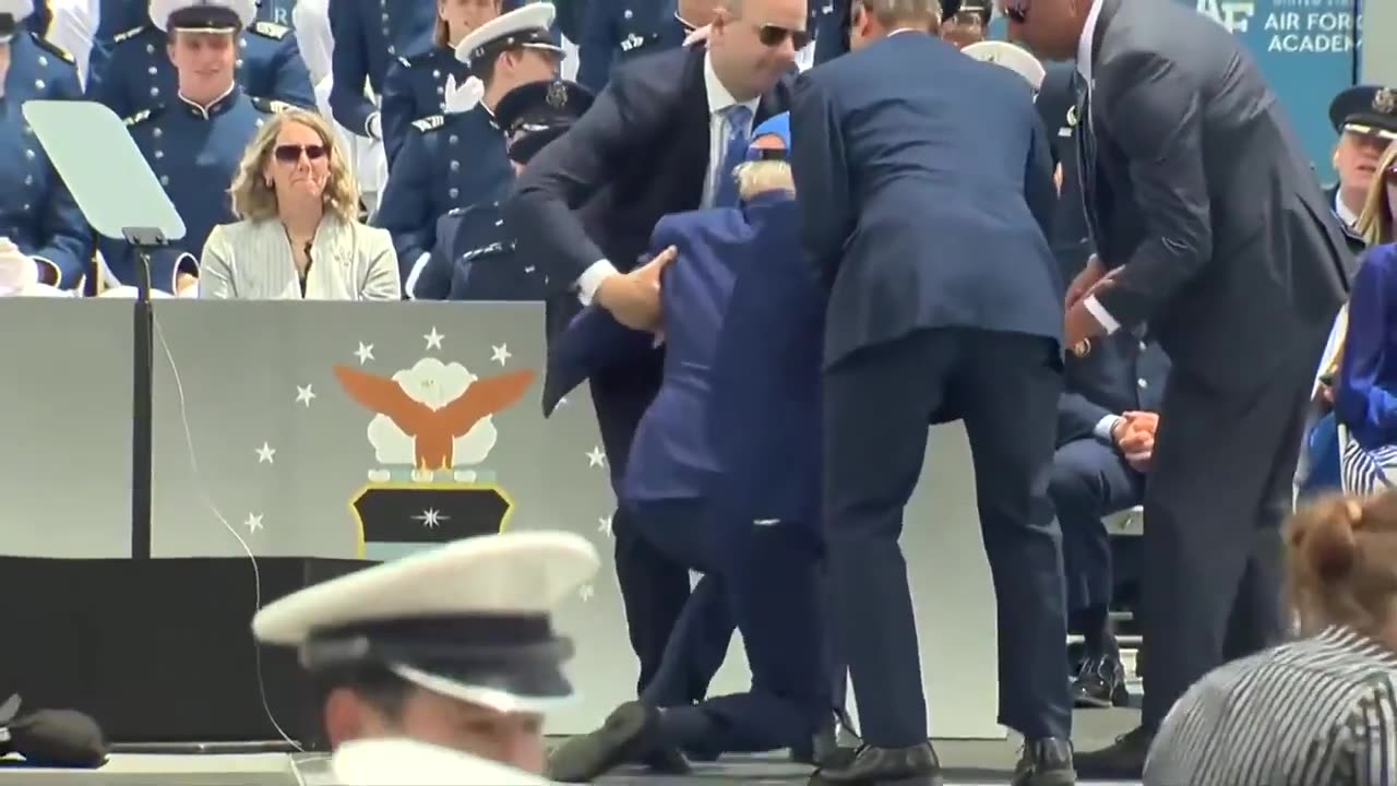 #JoeBiden falls at Air Force Academy graduation