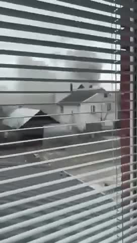 Video from Nikolaev The Armed Forces of Ukraine are shelling in the direction of Russian troops