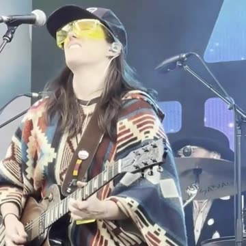 Barb Carbon (The Ain't Sisters) - LIVE @ 420Fest (Short)