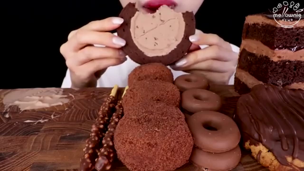 ASMR choclate party