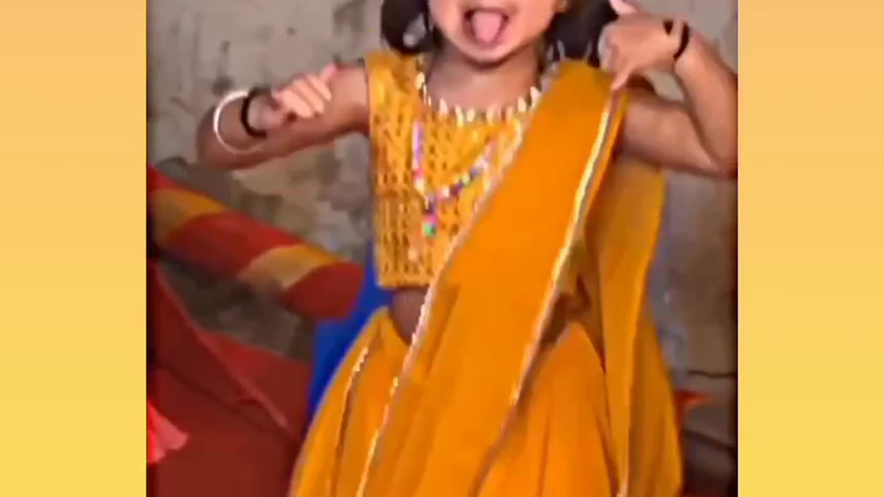 Kabar nakhra dikhaths turi tineei