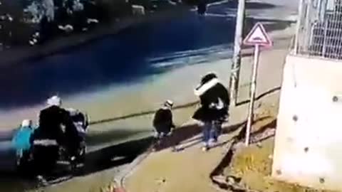 Breaking Footage: Moments Before Girl Terrorist Stabs Mother with Kids