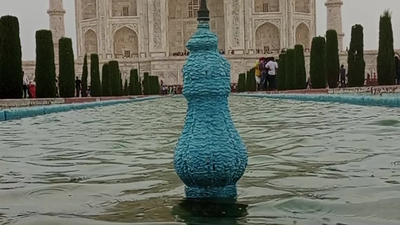 Taj Mahal & Rain 🌧️