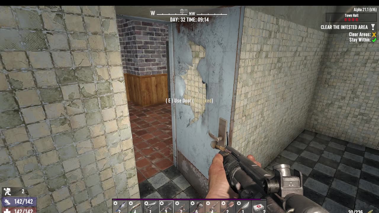 7dtd - Day 32 2nd Crack a book and Town Hall Tier 4 infested