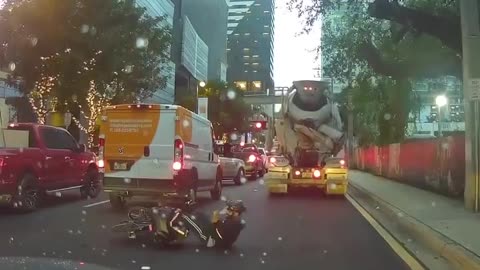 Bicycle Courier Almost Crushed by Truck