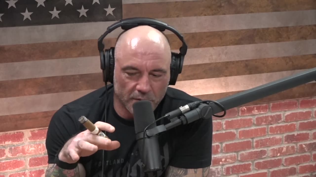 Joe Rogan Experience #1522 - Rob Lowe