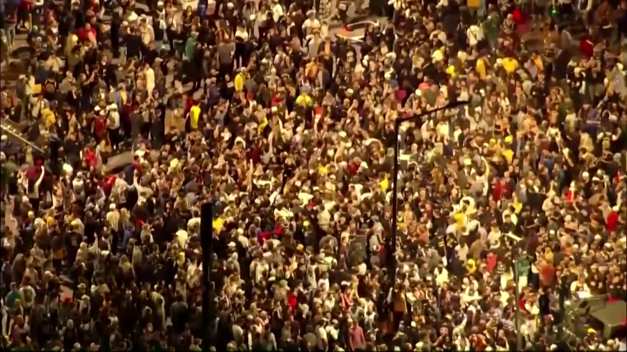 Nuggets fans flood Denver's streets after NBA win