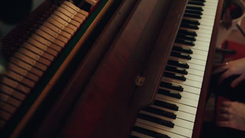 Electronic piano