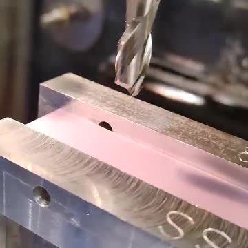 Peck Drilling Plastic, Milltronics VK4II