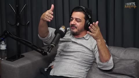 CONVIDADO DÁ OPINIÃO POLÊMICA À Deriva Podcast