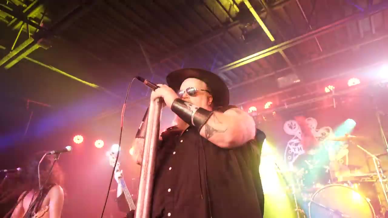 Texas Hippie Coalition live 2022