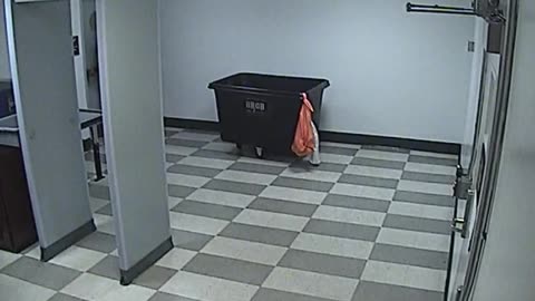 6054RHOBG2G207Lobby_2021-01-05_00h20min00s177ms.mp4