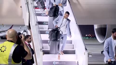 🇧🇷✈️Neymar, Casemiro & Thiago Silva and World Cup favorite Brazil arrive in Qatar｜Seleção Brasileira