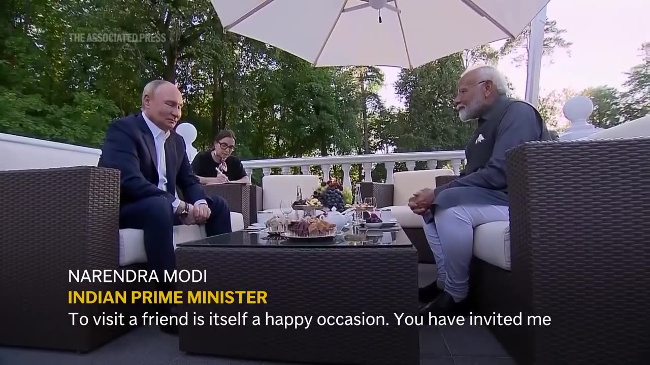 Putin welcomes Indian PM Narendra Modi to his residence outside Moscow.mp4