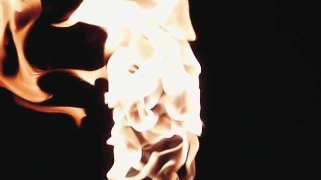 This flame looks really cool