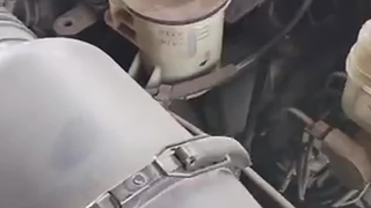 Ain't Got No Oil In It #auto #ford #fordtech #tech #techtok #techtalk #mechanic ... more