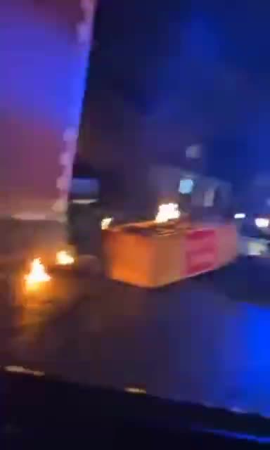 OVER IN THE UK, THEY ARE EMBRACING THE 15 MINUTE CAGES!!