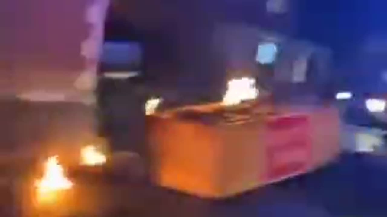 OVER IN THE UK, THEY ARE EMBRACING THE 15 MINUTE CAGES!!