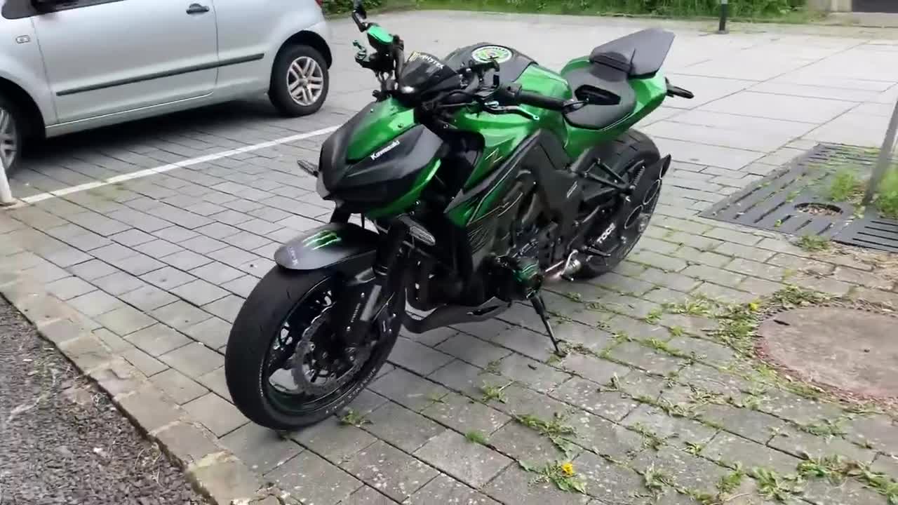 Kawasaki Z1000