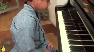 Amazing skill piano!!!