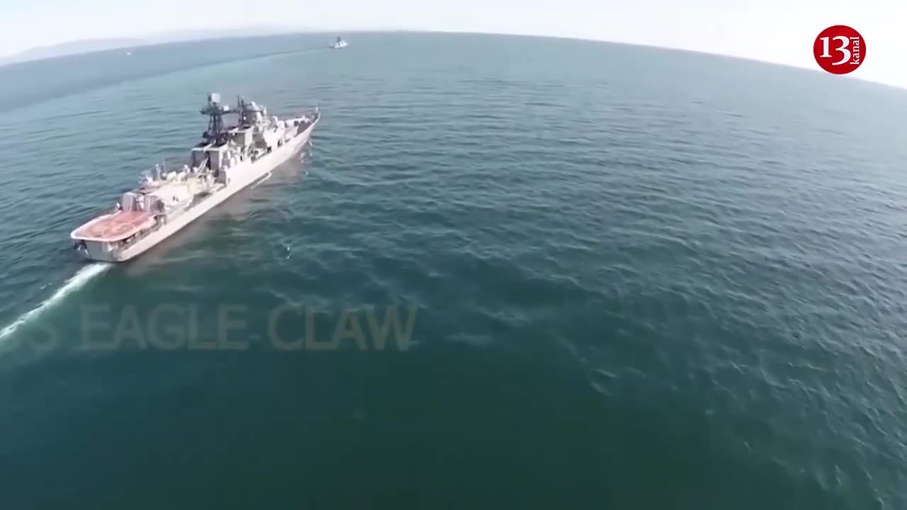 Russia deploys its submarines on the coasts of Europe and the US