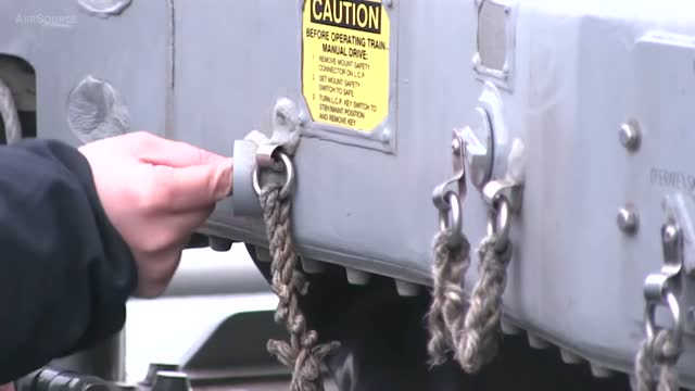 CIWS Gatling Gun & Mk-38 Chain Gun Open Fire On Target Boats