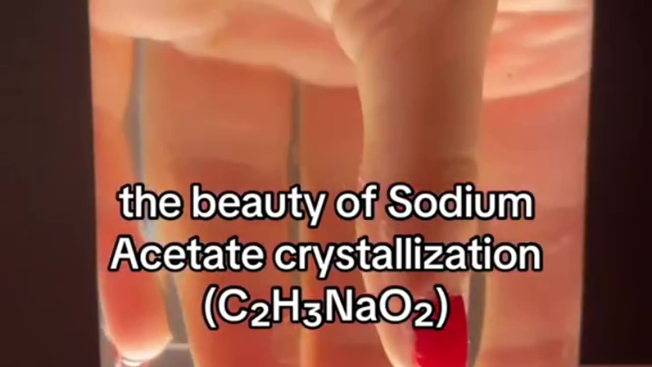 Sodium acetate crystallization