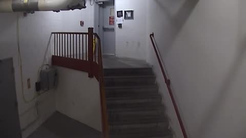 5179CHOBBASouthGarageStair5_2021-01-05_02h00min01s107ms.mp4