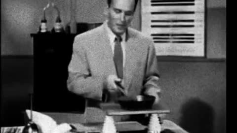 OLD SCHOOL NEWS | FRYING EGGS ON A COLD STOVE